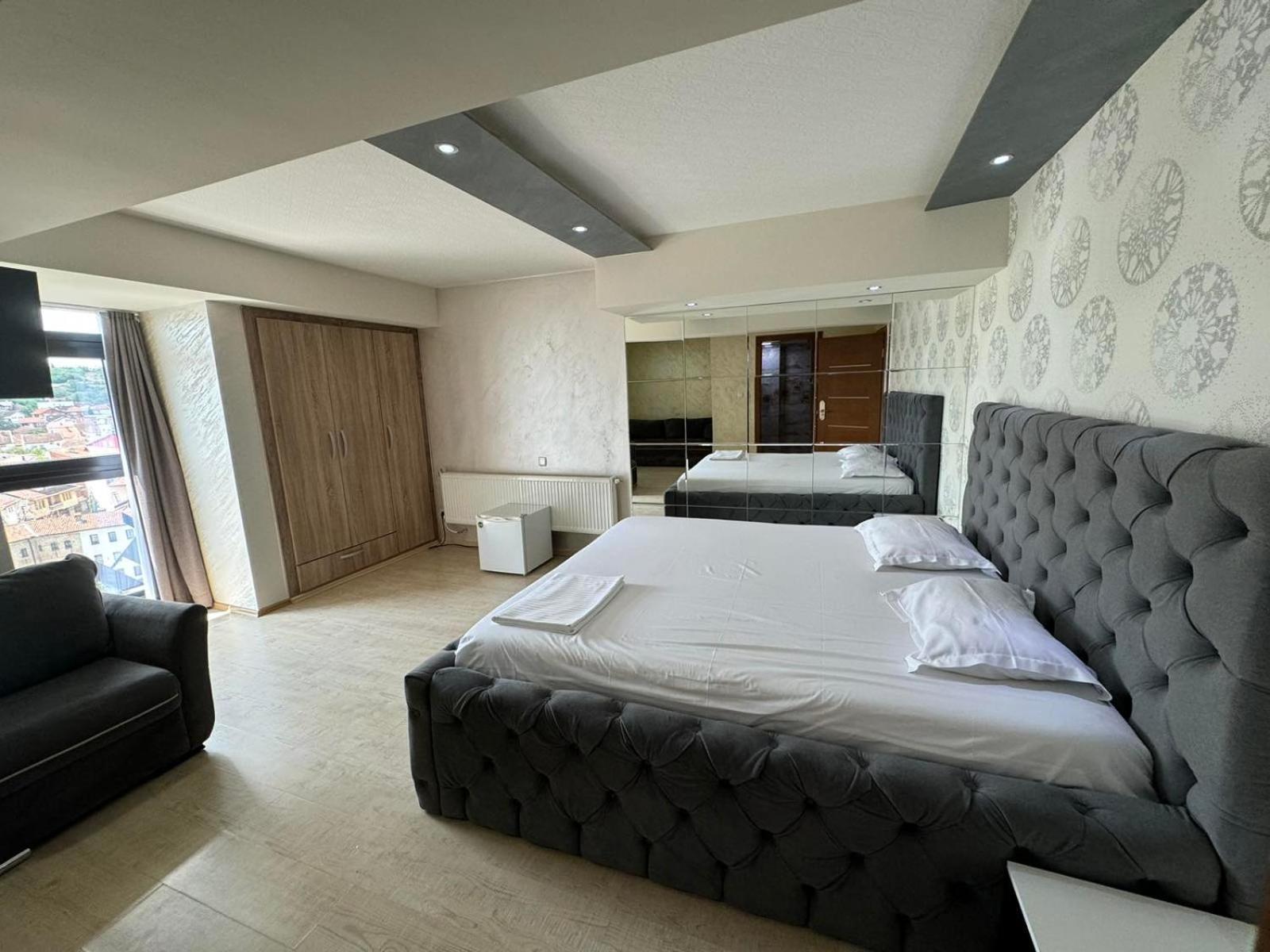 Hotel Pashtriku Gjakova Extérieur photo