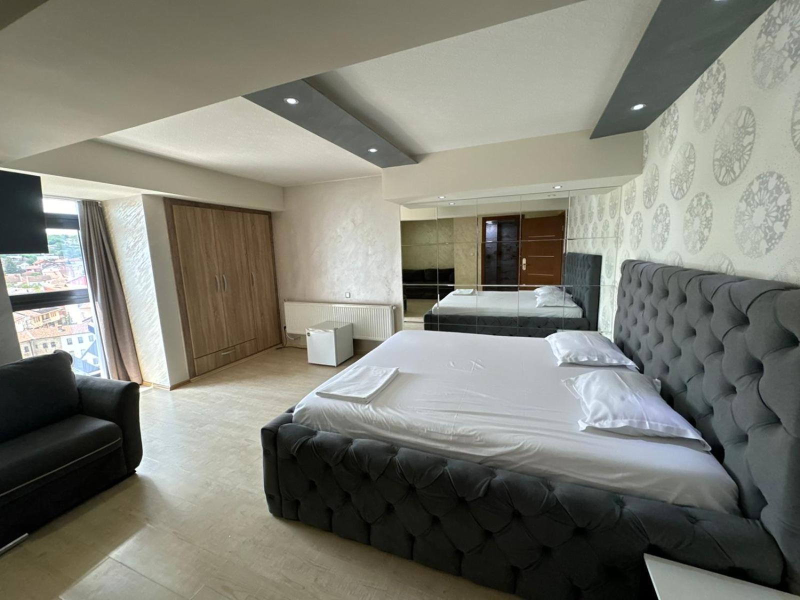 Hotel Pashtriku Gjakova Extérieur photo