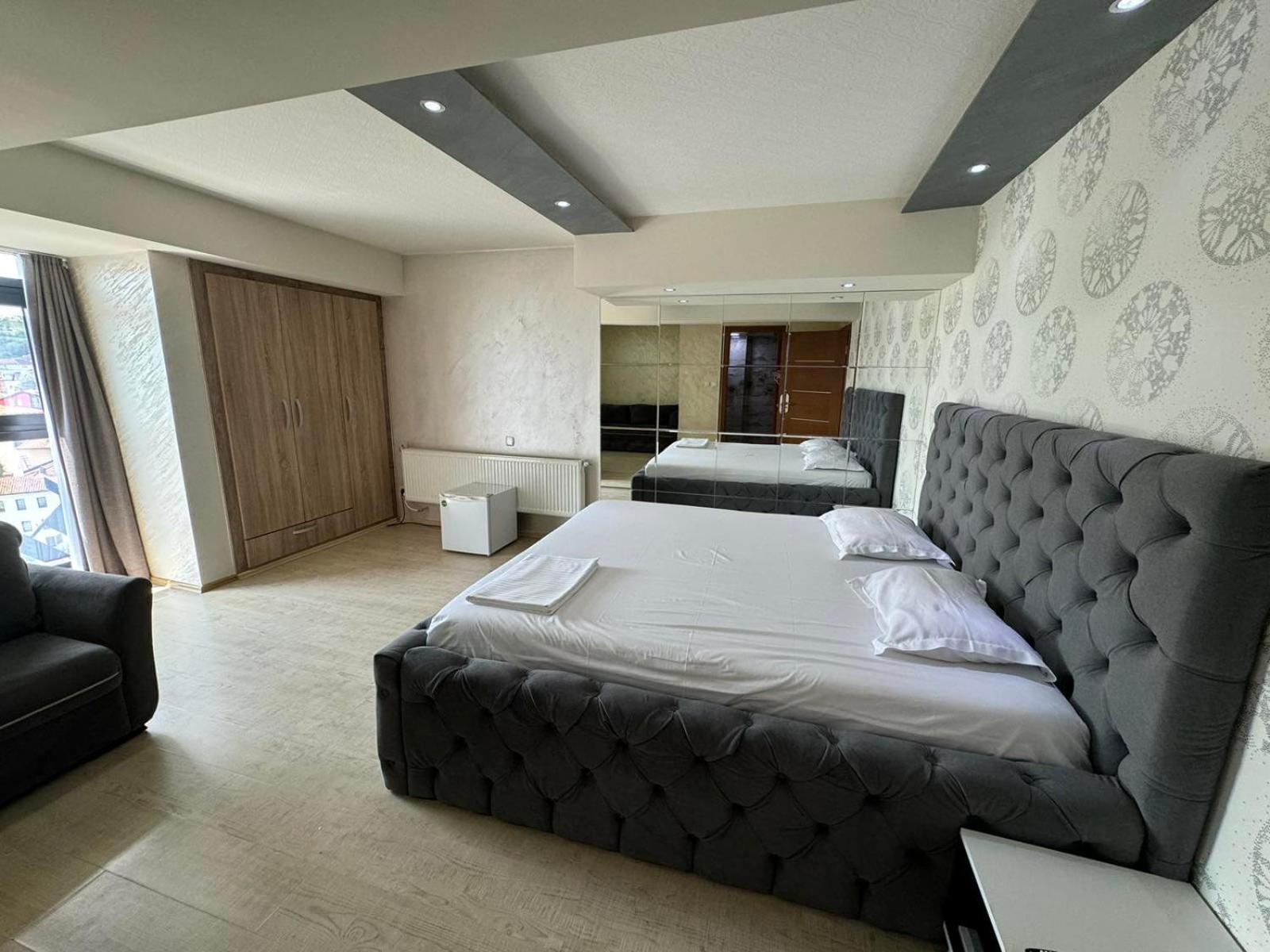 Hotel Pashtriku Gjakova Extérieur photo